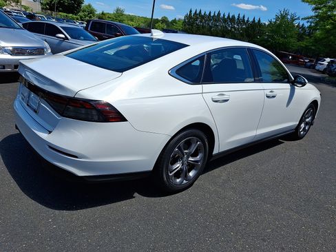 Used 2024 Honda Accord EX image 6