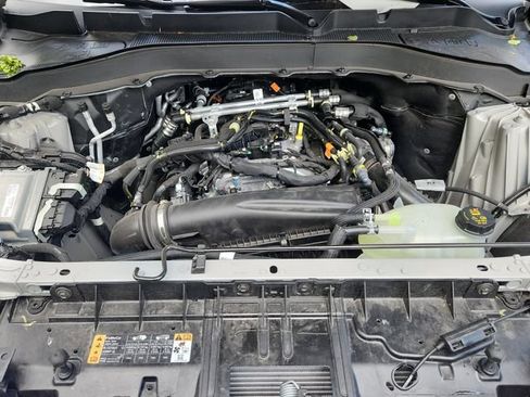 Used 2026 Ford Explorer Active AWD/4WD image 18