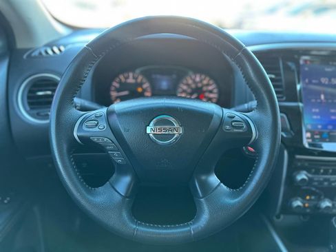 Used 2013 Nissan Pathfinder SL w/ Cargo Pkg image 15