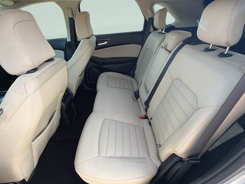 Used 2024 Ford Edge SE w/ Black Appearance Package AWD/4WD image 15