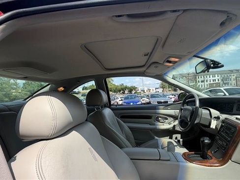Used 1997 Lincoln Mark VIII LSC RWD image 6