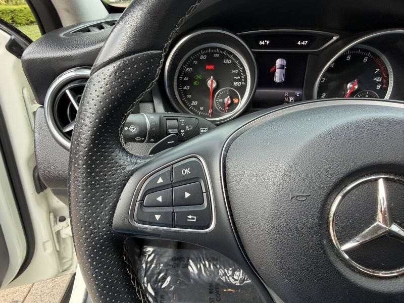 Used 2018 Mercedes-Benz GLA 250 4MATIC image 68