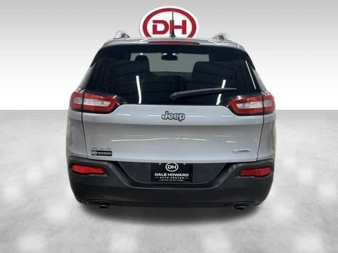 Used 2014 Jeep Cherokee Latitude AWD/4WD image 11