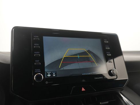 Used 2022 Toyota Venza Limited image 29