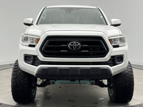 Used 2021 Toyota Tacoma SR w/ SR Convenience Package image 2