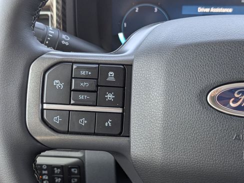 New 2026 Ford F250 Lariat w/ Black Appearance Package image 30