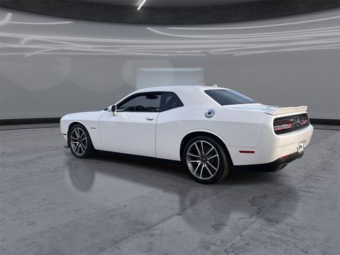 Used 2020 Dodge Challenger R/T w/ Plus Package image 4