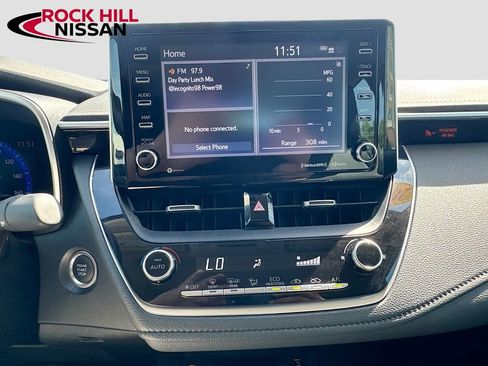 Used 2020 Toyota Corolla XLE image 16