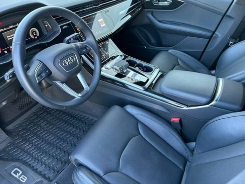 Used 2023 Audi Q8 Prestige AWD/4WD image 11