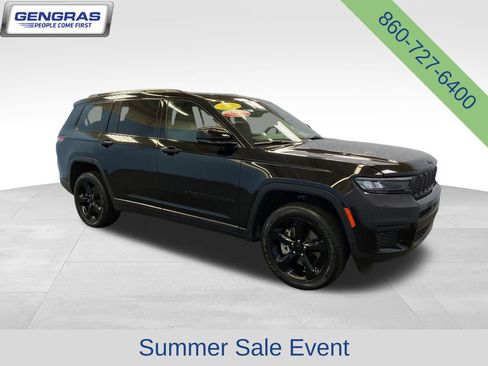 Certified 2025 Jeep Grand Cherokee L Altitude AWD/4WD image 8