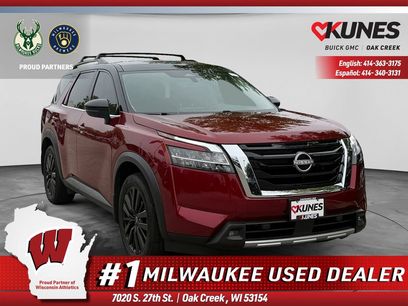 Used 2024 Nissan Pathfinder SL w/ SL Premium Package
