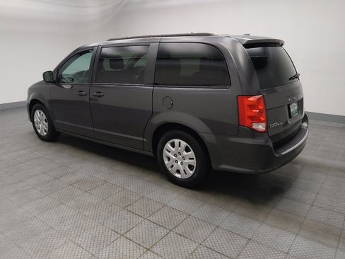 Used 2019 Dodge Grand Caravan SE w/ UConnect Hands-Free Group FWD image 3