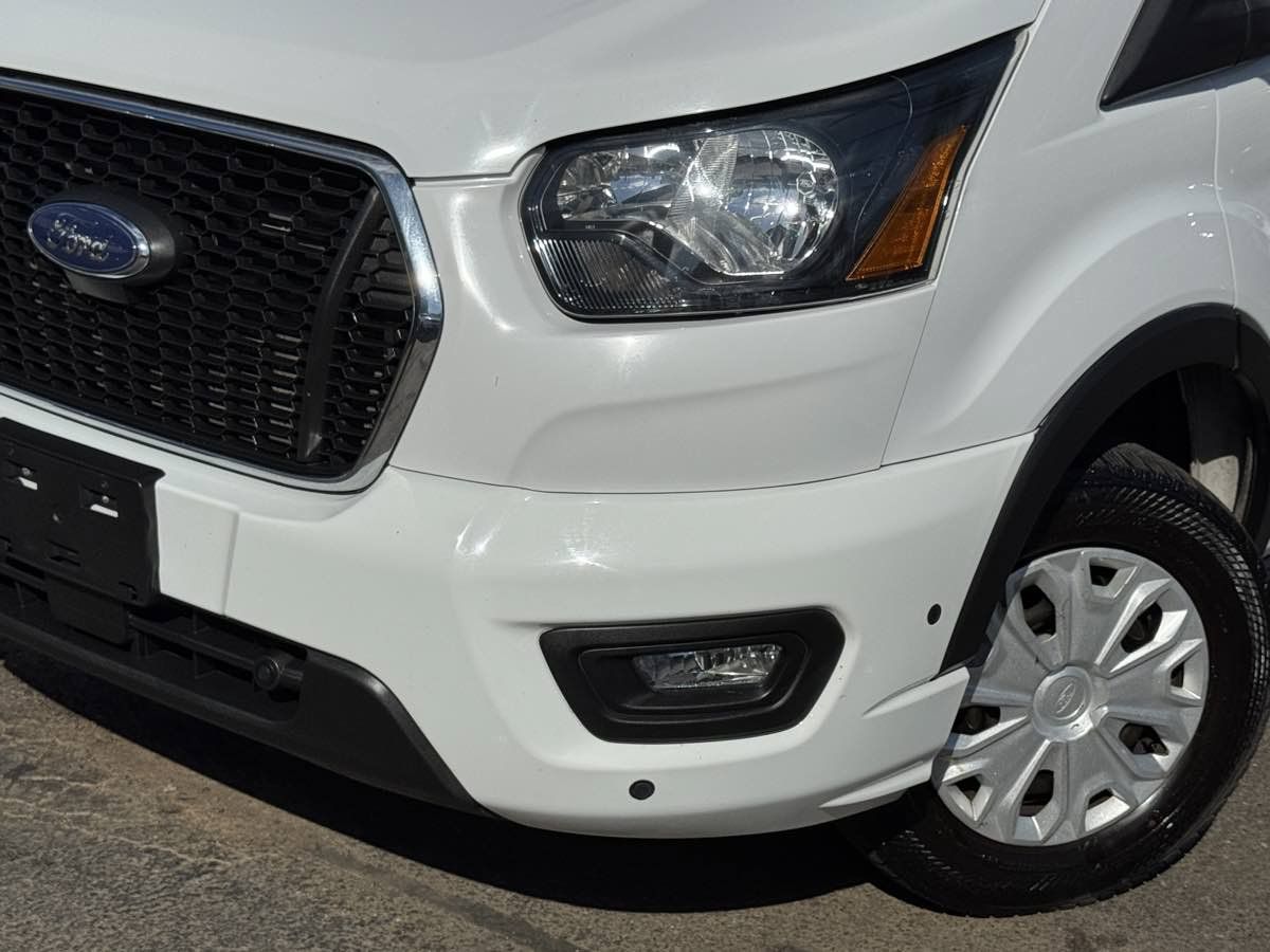 Used 2024 Ford Transit 350 XLT RWD image 3