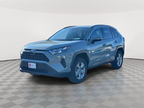Used 2023 Toyota RAV4 XLE image 3