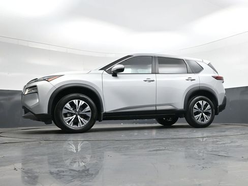 Used 2022 Nissan Rogue SV image 39