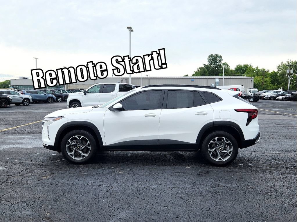 Used 2024 Chevrolet Trax LT FWD image 7
