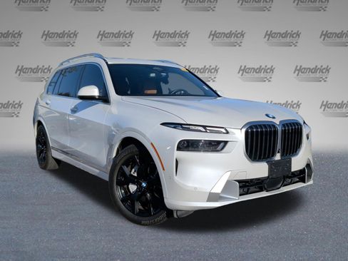 Used 2023 BMW X7 xDrive40i w/ Premium Package image 2