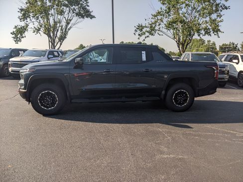New 2026 Chevrolet Silverado EV Trail Boss w/ Premium Package image 5
