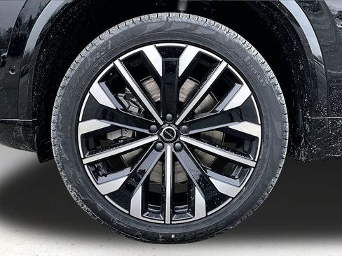 New 2026 Volvo XC90 T8 Ultra w/ Protection Package Premier AWD/4WD image 13