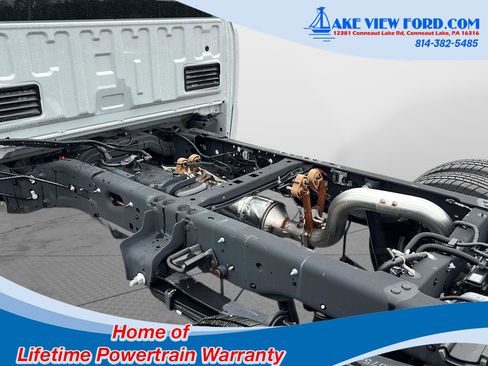 Used 2025 Ford F350 XL w/ XL Chrome Package image 11