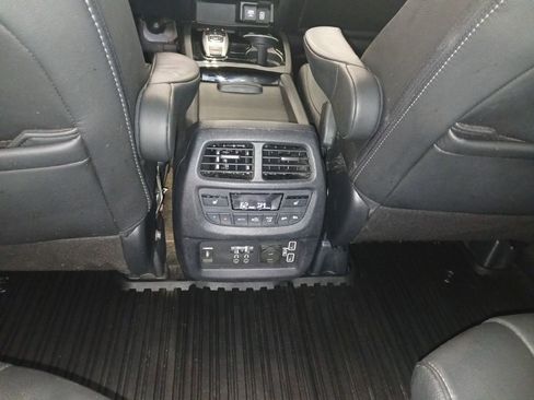 Used 2020 Honda Pilot Touring image 36