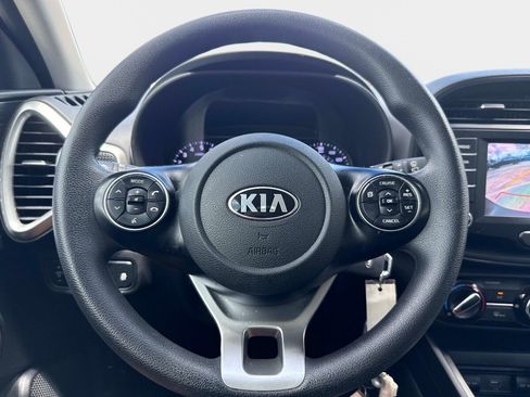 Used 2020 Kia Soul LX FWD image 27