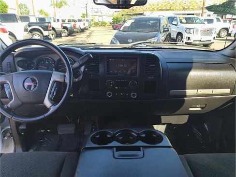 Used 2008 GMC Sierra 1500 SLE w/ California Package RWD image 6