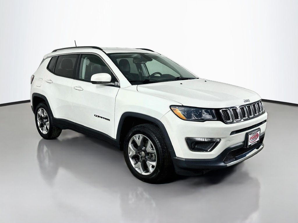 Used 2019 Jeep Compass Limited AWD/4WD image 13