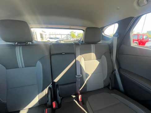 Used 2025 Chevrolet Blazer LT image 37