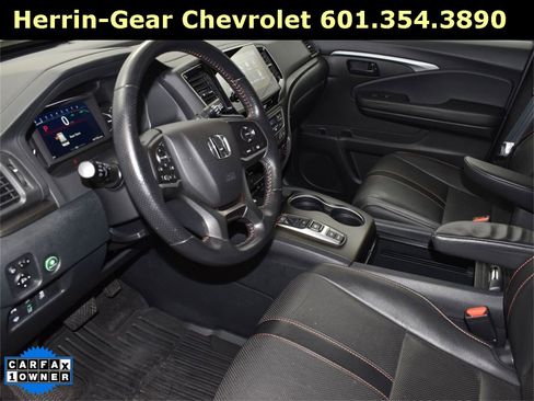 Used 2023 Honda Passport TrailSport image 12