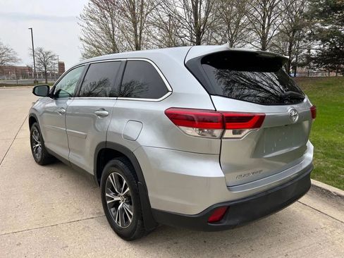 Used 2019 Toyota Highlander Plus image 17
