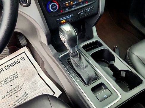 Used 2019 Ford Escape SEL FWD image 15
