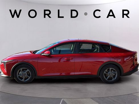 Used 2025 Kia K4 image 11