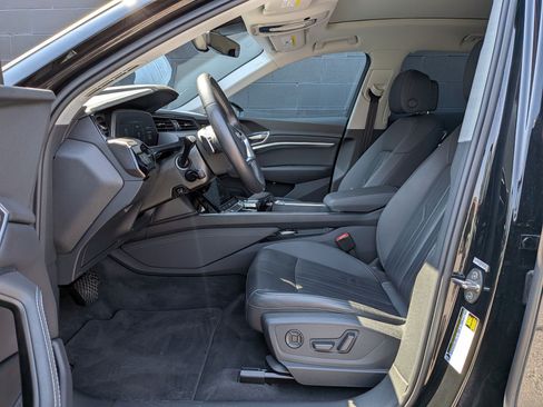 Used 2023 Audi e-tron Premium AWD/4WD image 21