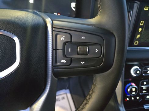 Used 2023 GMC Yukon XL Denali image 21