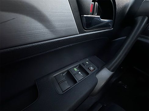 Used 2010 Honda CR-V EX image 11