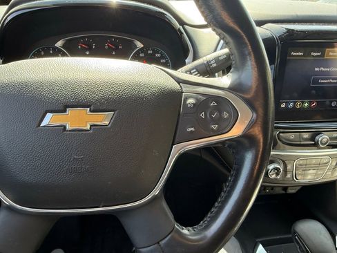Used 2021 Chevrolet Traverse LT FWD image 20