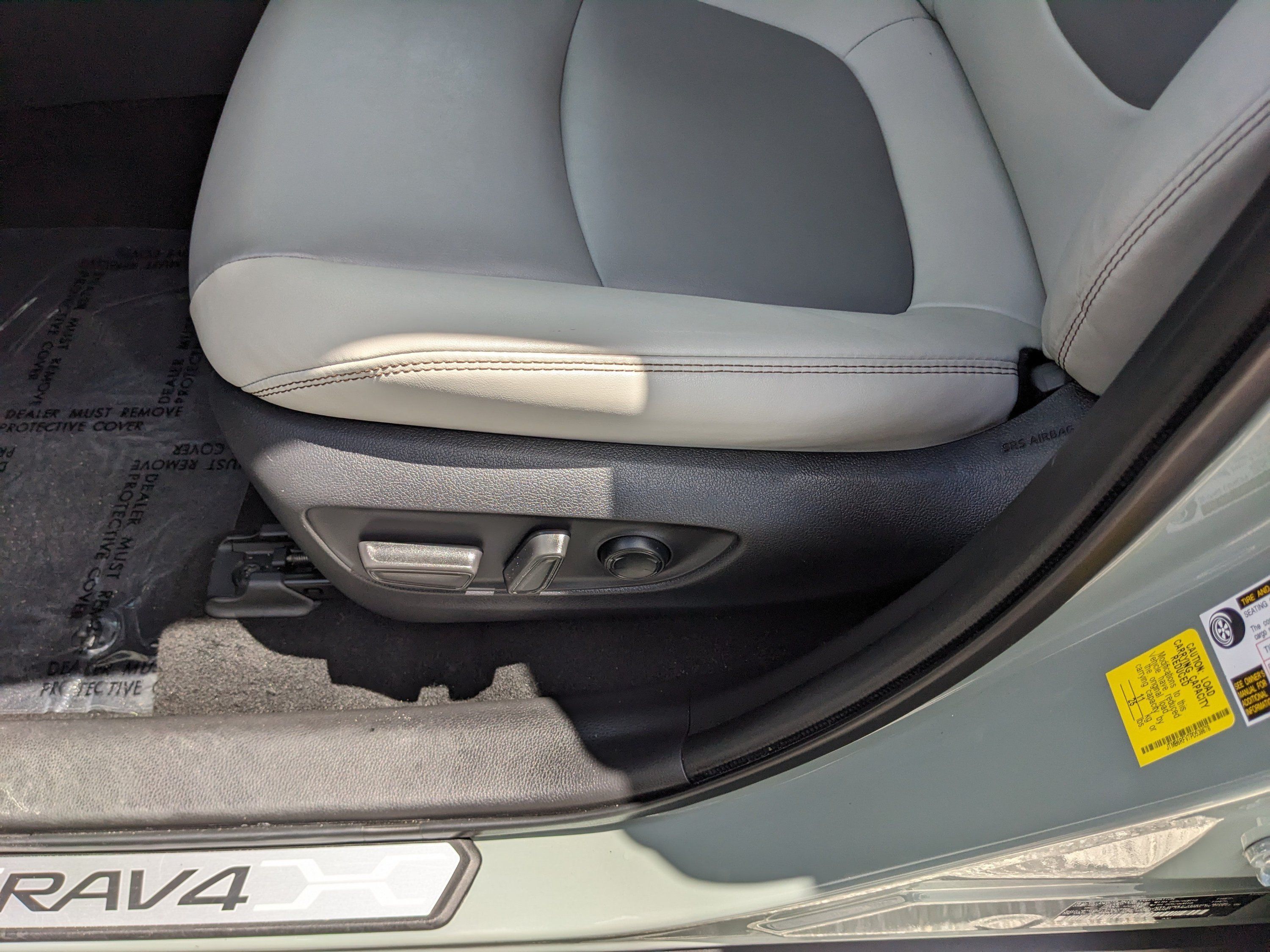 Used 2023 Toyota RAV4 XLE Premium AWD/4WD image 22