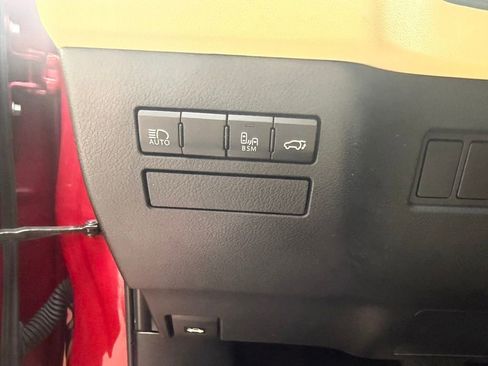 Used 2018 Lexus NX 300 FWD w/ Comfort Package image 23