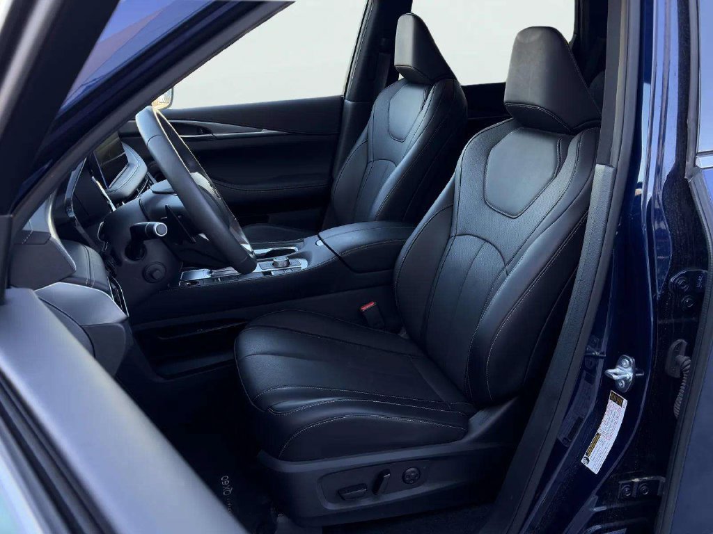 Used 2026 INFINITI QX60 Luxe w/ Cargo Package FWD image 20