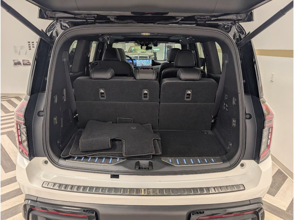 Used 2026 Nissan Armada PRO-4X AWD/4WD image 27