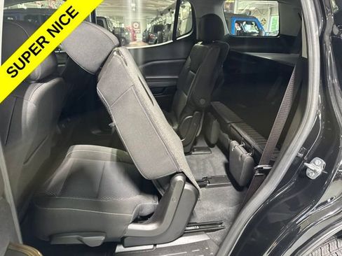Used 2023 GMC Acadia SLE AWD/4WD image 27
