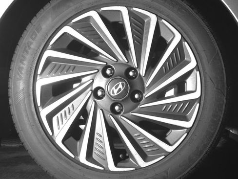 Used 2025 Hyundai Sonata SEL image 13