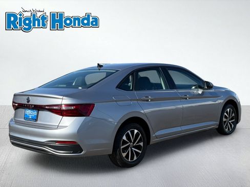 Used 2025 Volkswagen Jetta S FWD image 7