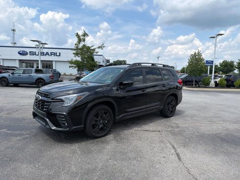 Certified 2025 Subaru Ascent Onyx Edition AWD/4WD image 5