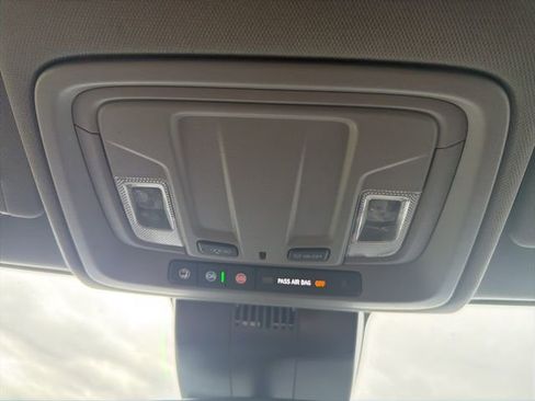 Used 2022 Chevrolet Silverado 1500 LT image 35