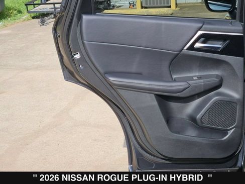 New 2026 Nissan Rogue SL AWD/4WD image 18