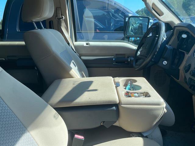 Used 2011 Ford F250 XLT AWD/4WD image 2