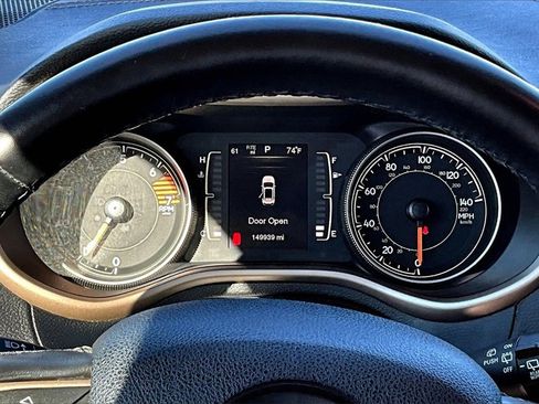 Used 2016 Jeep Cherokee Latitude image 13