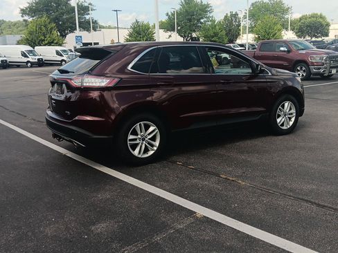 Used 2017 Ford Edge SEL w/ Equipment Group 201A AWD/4WD image 4